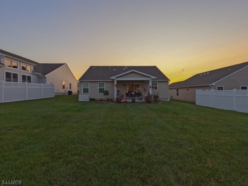 CRYSTAL SPRINGS - Residential