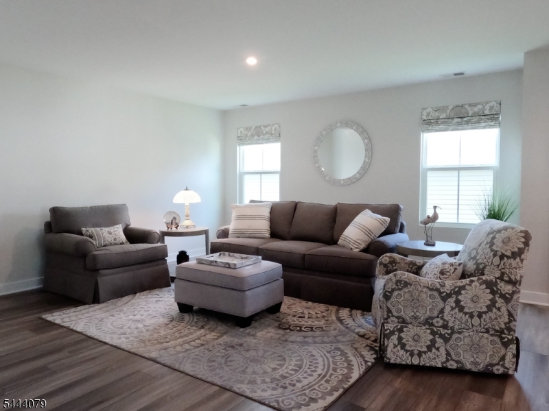 CRYSTAL SPRINGS - Residential