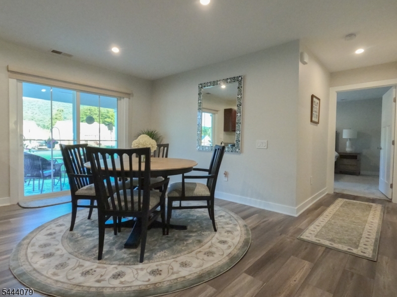 CRYSTAL SPRINGS - Residential