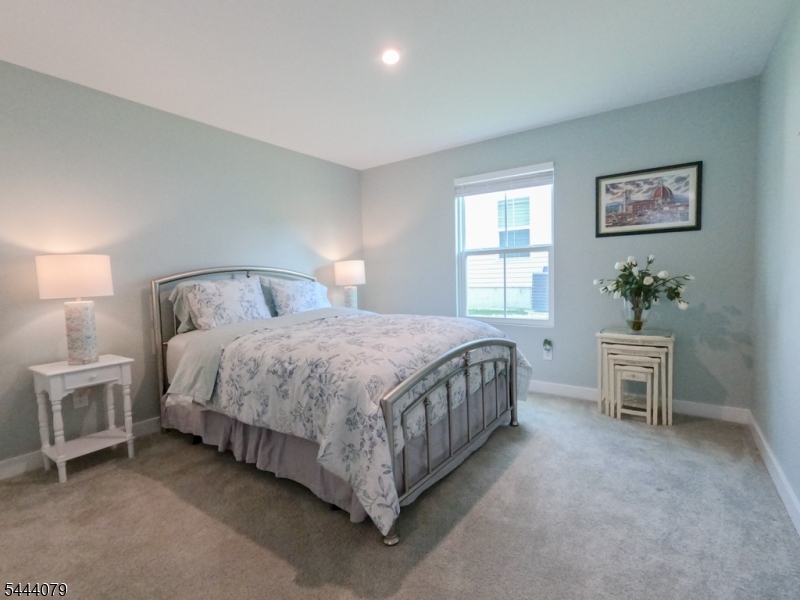 CRYSTAL SPRINGS - Residential