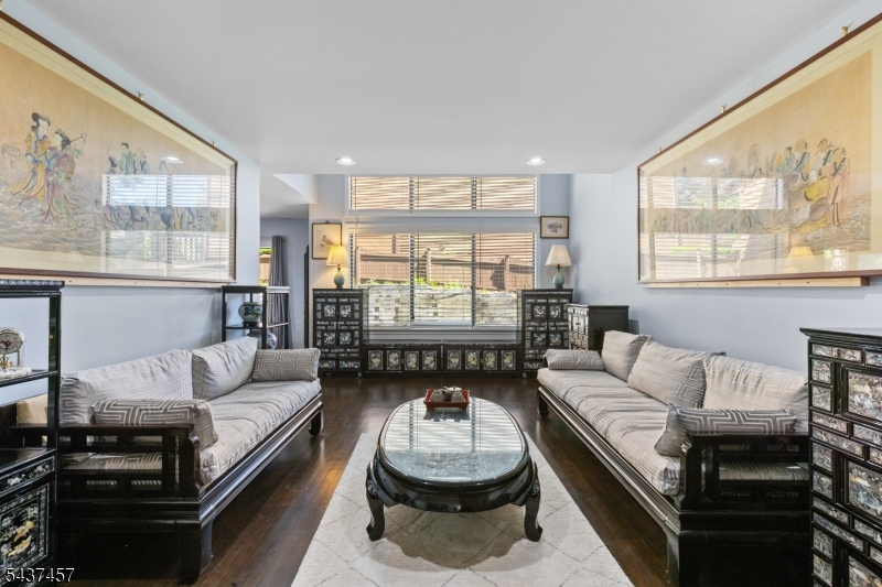 Townsquare Village - Residential