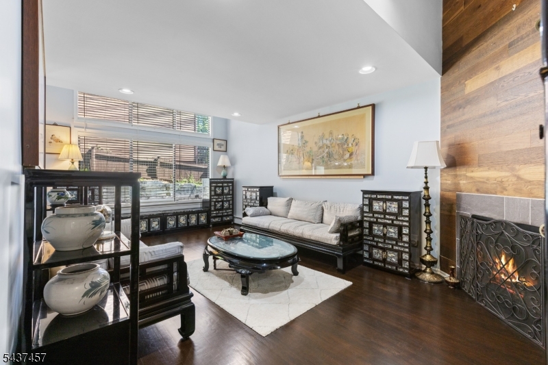 Townsquare Village - Residential
