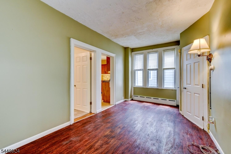 Park Ave. - Residential Income