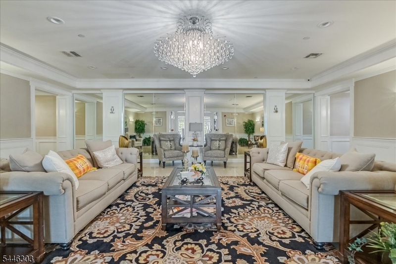 Royal Club at Winthrop - Residential