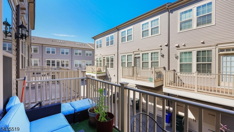 Somerville Station - Residential