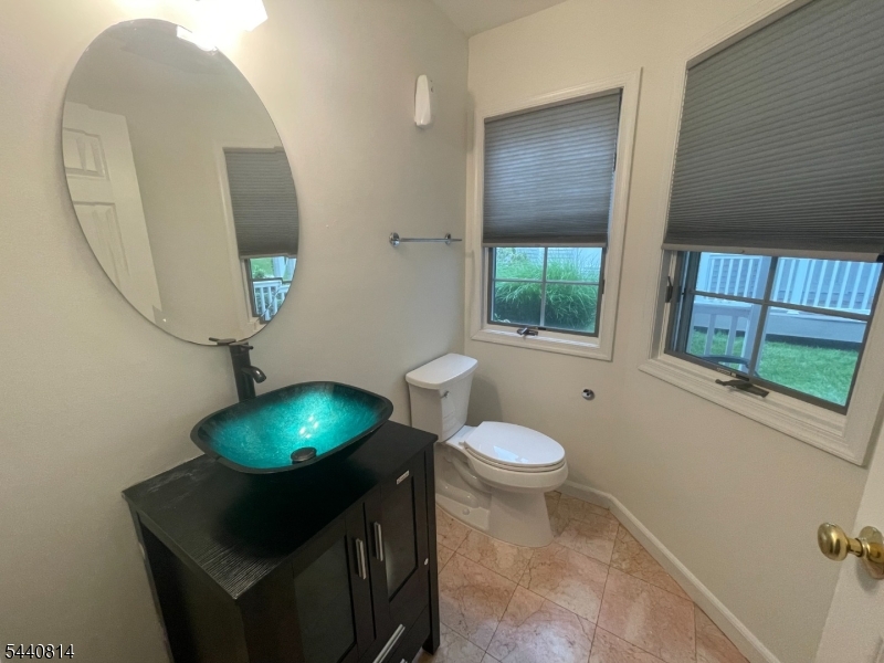 Montville Chase - Residential Lease