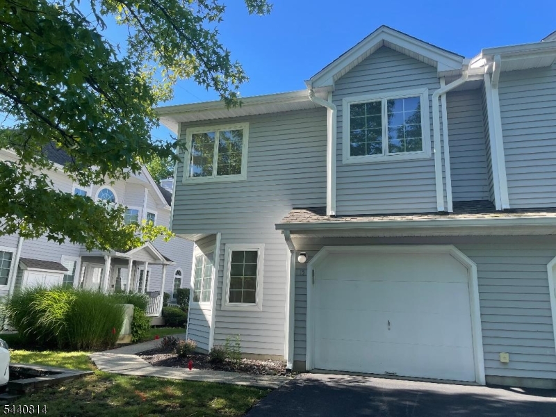 Montville Chase - Residential Lease