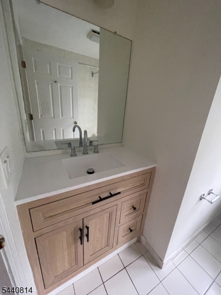 Montville Chase - Residential Lease