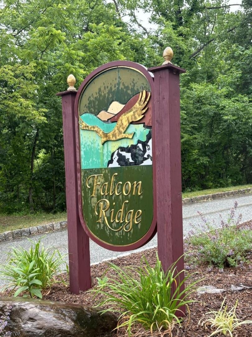 Falcon Ridge - Residential