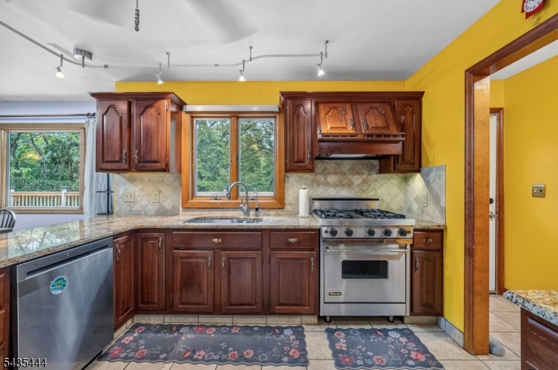 Oak Ridge - Residential