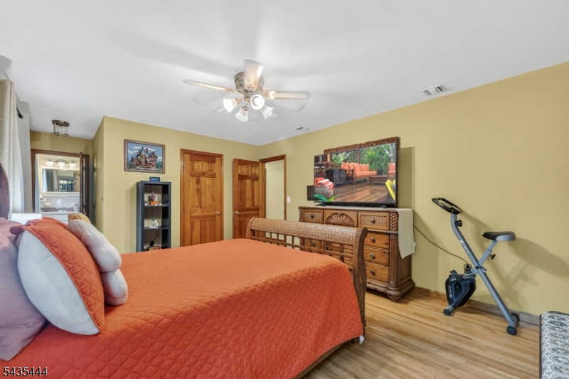 Oak Ridge - Residential