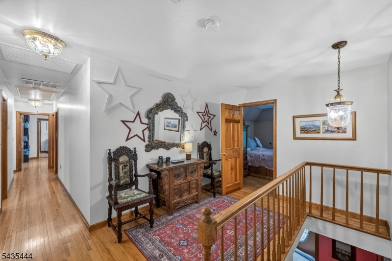 Oak Ridge - Residential