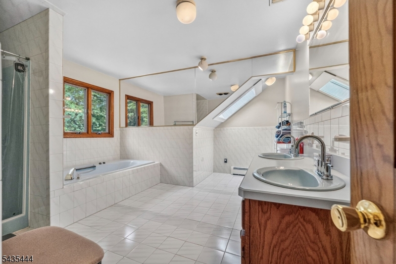 Oak Ridge - Residential