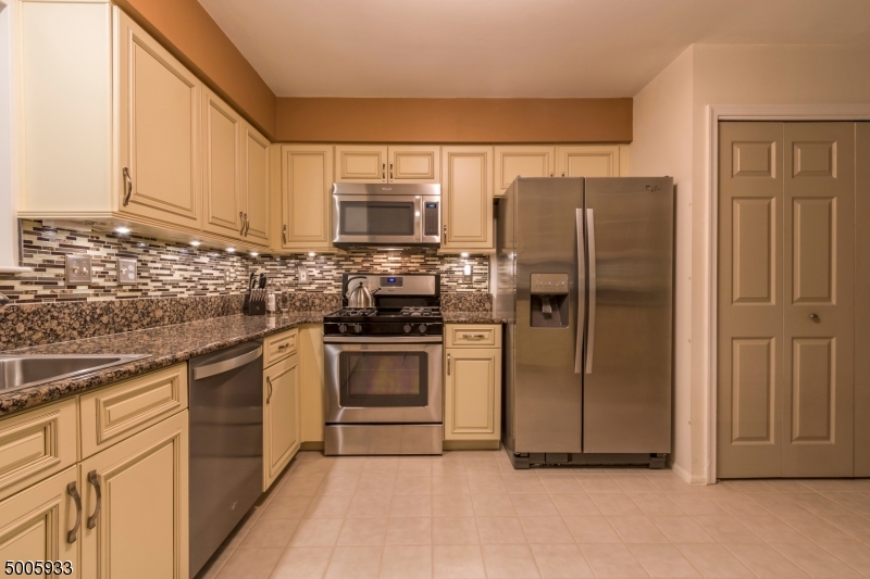 Bridle Club - Residential