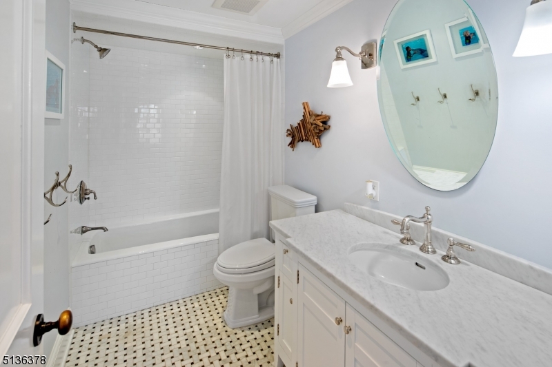 Oak Ridge - Residential