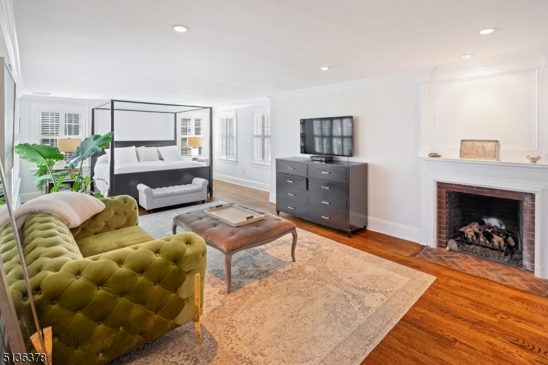 Oak Ridge - Residential