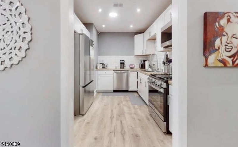 College Drive - Residential