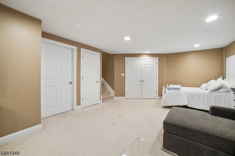 Regency Club - Residential