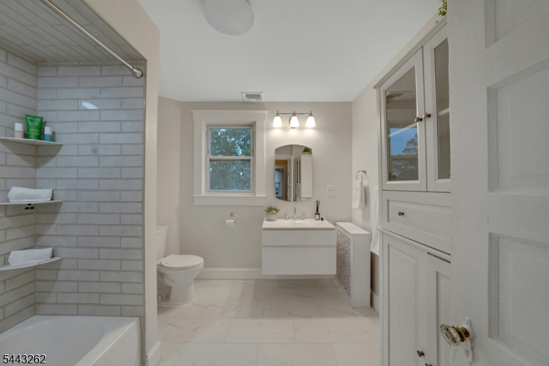 Connecticut Farms - Residential
