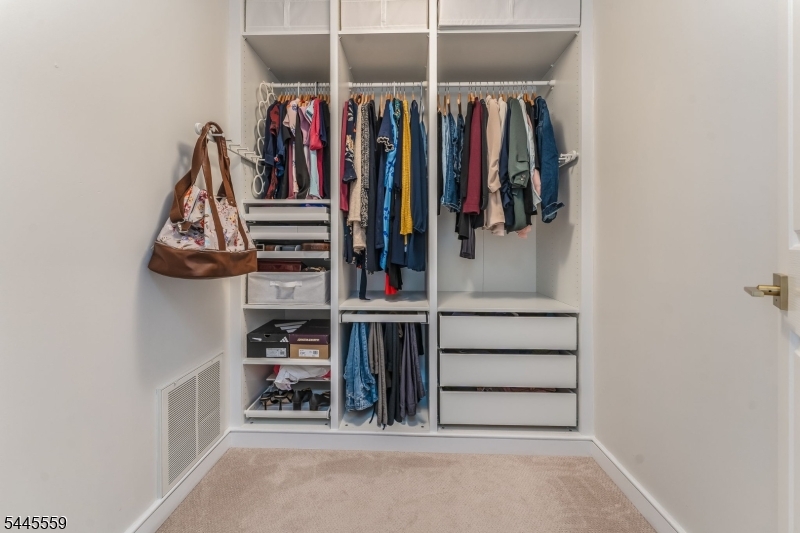 Pacesetter- Haymarket - Residential