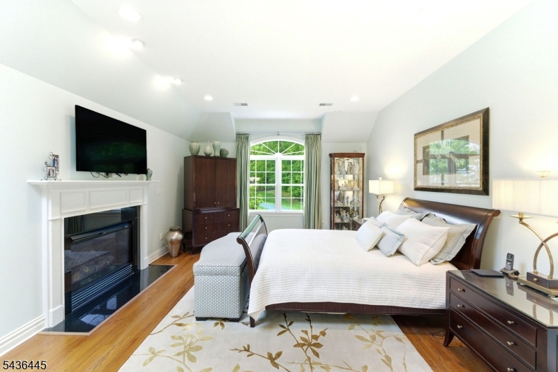 Estates at Fox Hollow Lake - Residential