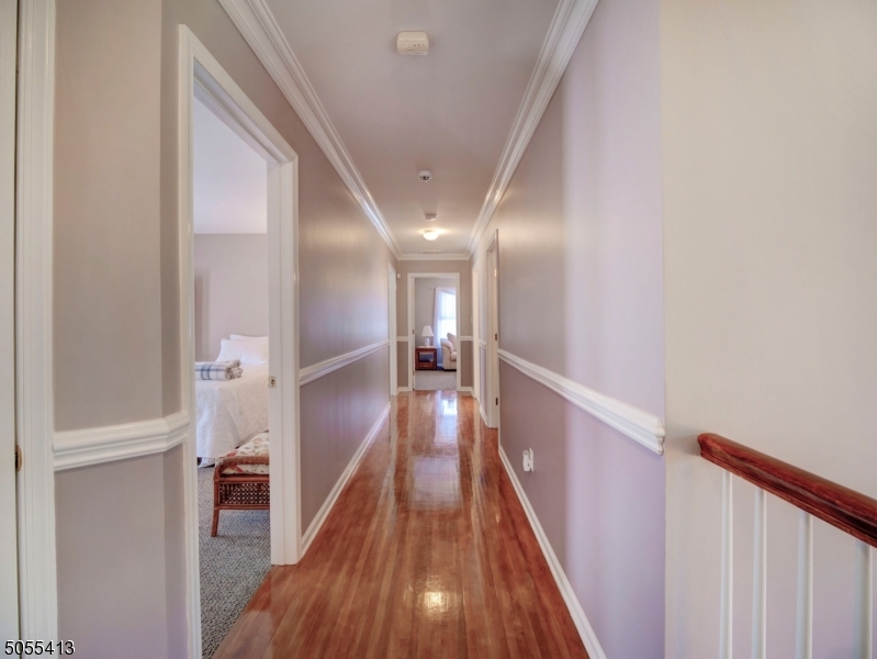 POETS PEAK - Residential