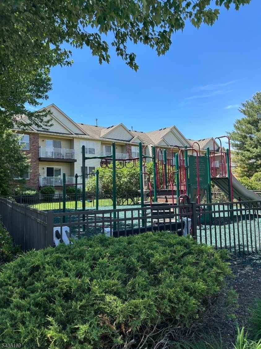 Hanover Park Condos - Residential