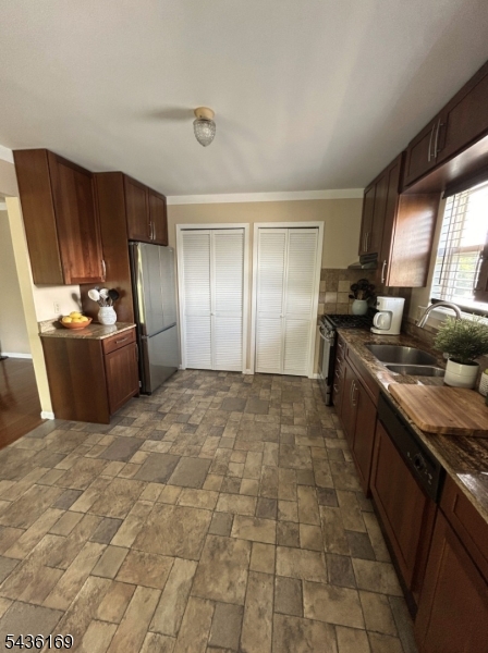 Hanover Park Condos - Residential