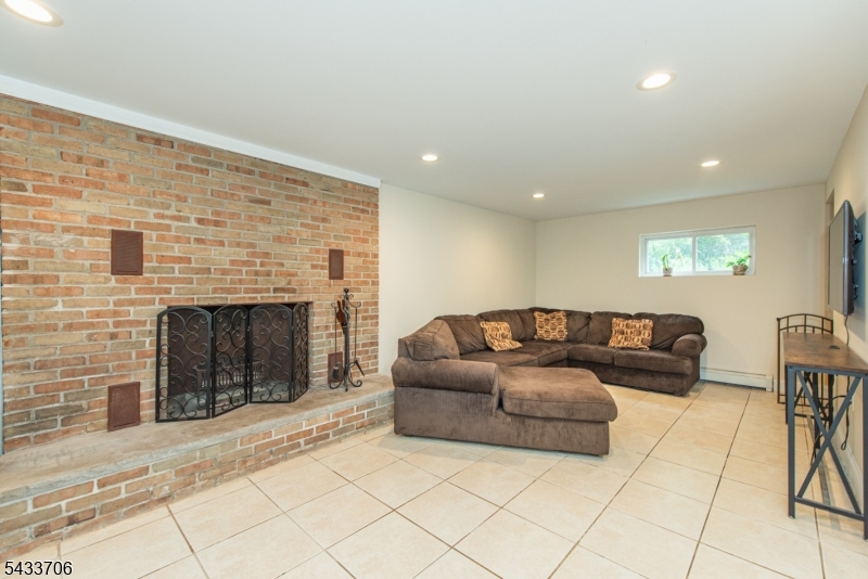 LOWER WEST MILFORD - Residential