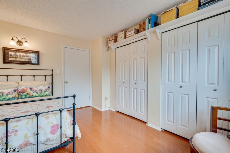 Governors Pointe - Residential