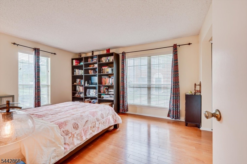 Governors Pointe - Residential