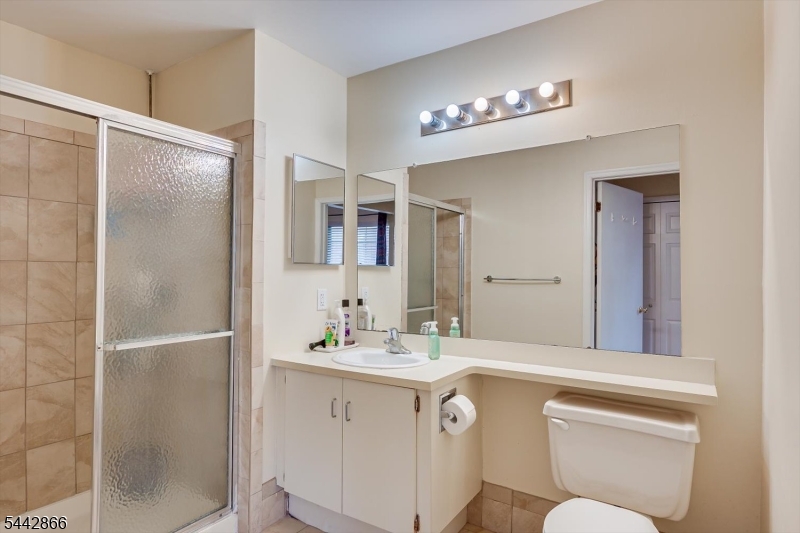 Governors Pointe - Residential