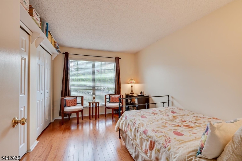 Governors Pointe - Residential