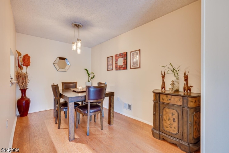 Governors Pointe - Residential