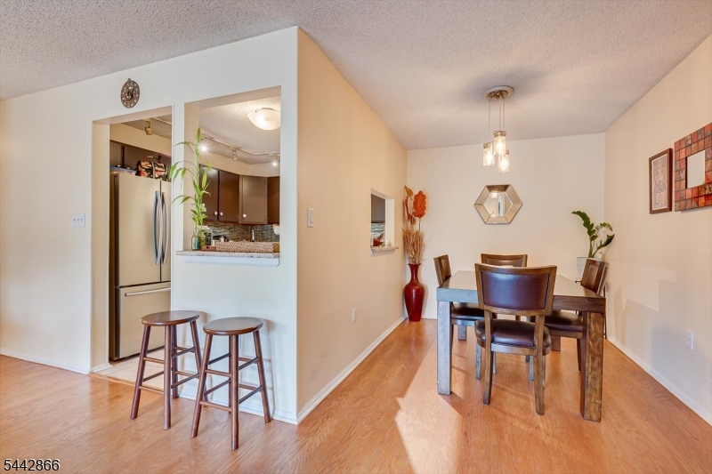Governors Pointe - Residential