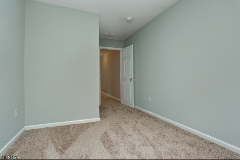 Glenmont Commons - Residential Lease