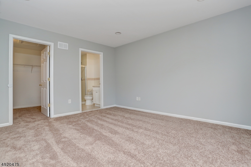 Glenmont Commons - Residential Lease