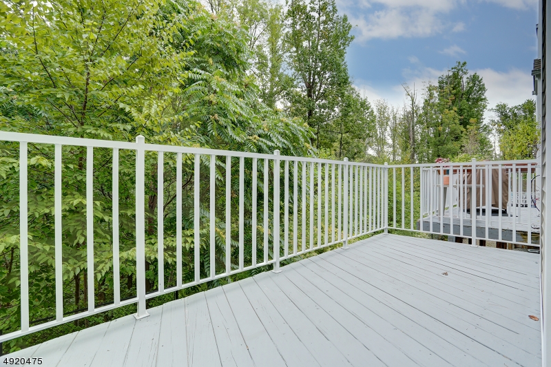 Glenmont Commons - Residential Lease