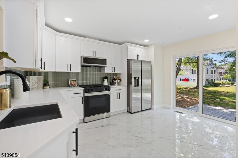 Bridle Club - Residential