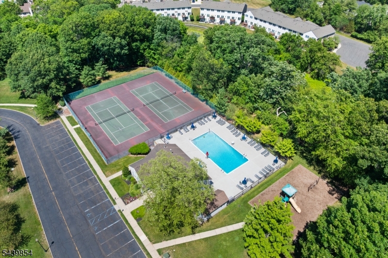 Bridle Club - Residential