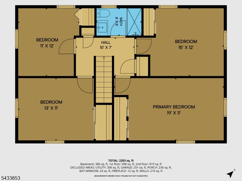 Main image without alt text