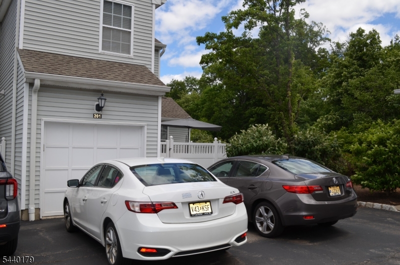 Eden Lane - Residential