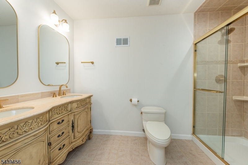 Castle Ridge Townhomes - Residential Lease
