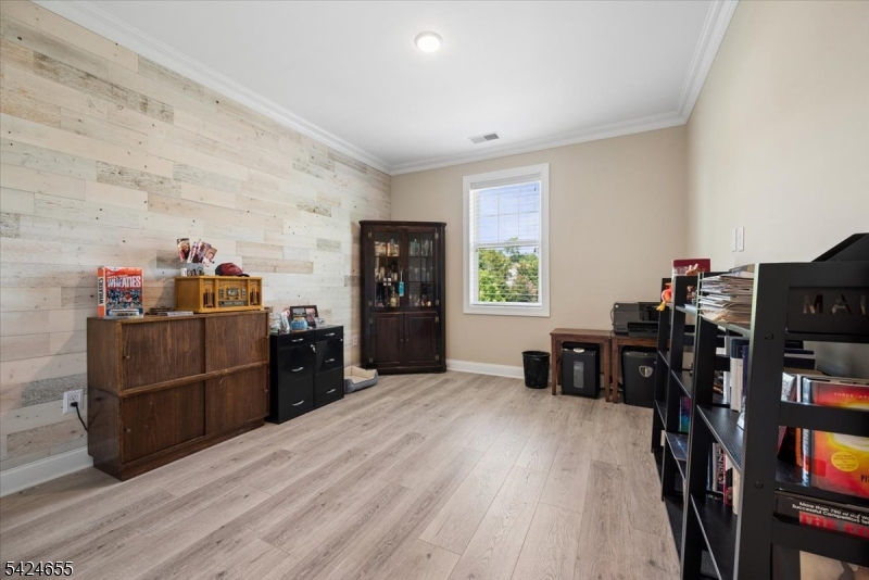 Lakefront - Residential