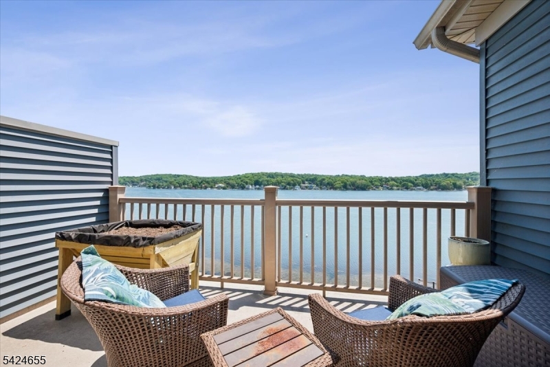 Lakefront - Residential