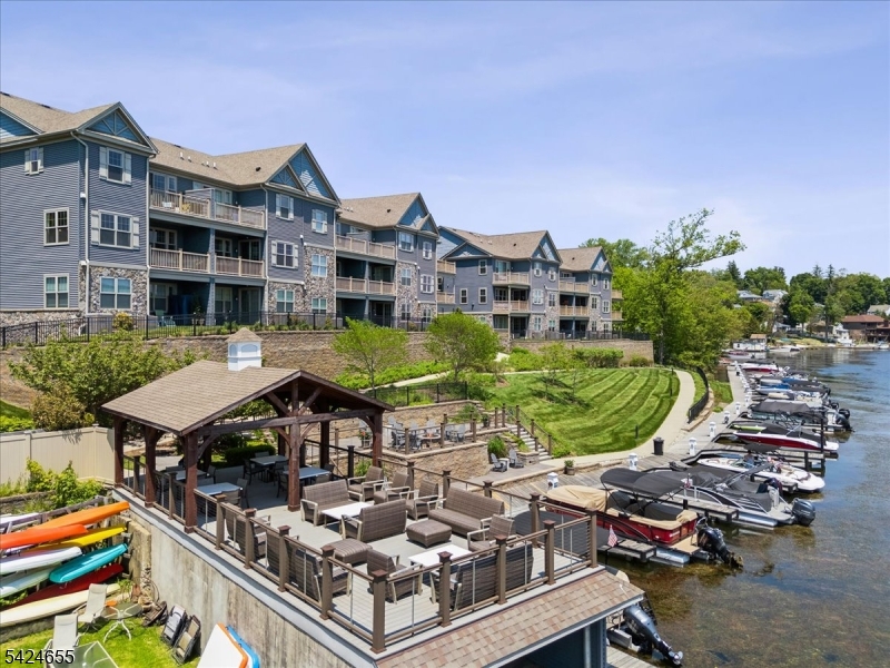 Lakefront - Residential