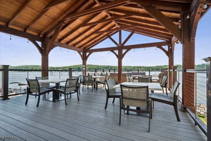 Lakefront - Residential