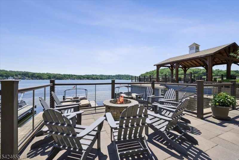 Lakefront - Residential