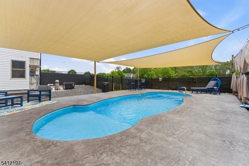 Rolling Hills Estate - Residential