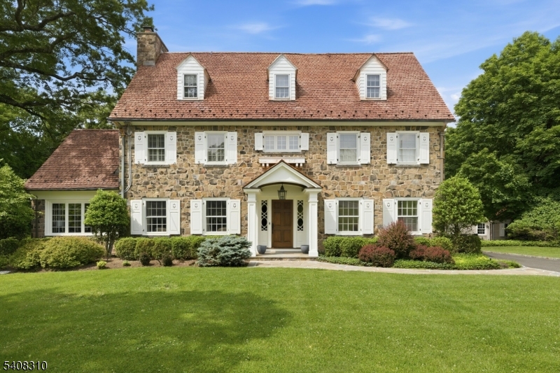 OLD SHORT HILLS - Residential